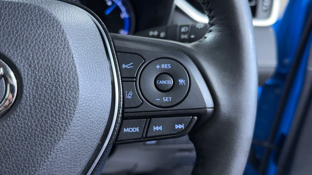 2020 Toyota RAV4 Cruiser (AWD) Hybrid, Automatic, 26158 km, Cruise Control