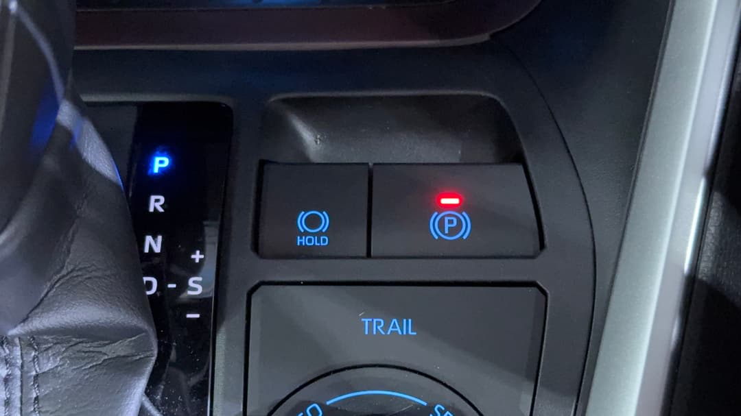 2020 Toyota RAV4 Cruiser (AWD) Hybrid, Automatic, 26158 km, Handbrake