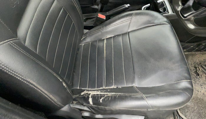 2019 Maruti Swift VXI, Petrol, Manual, 63,320 km, Driver seat - Cover slightly torn