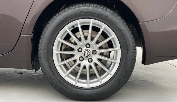 2013 Jaguar XF 2.2 DIESEL, Diesel, Automatic, 29,377 km, Left Rear Wheel