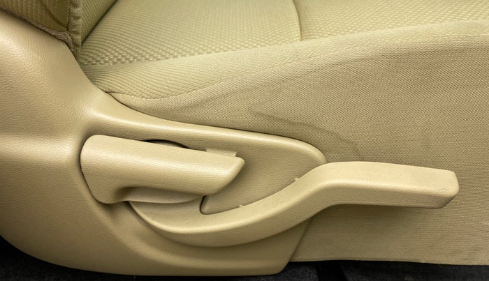 2014 Honda Brio 1.2 S MT I VTEC, Petrol, Manual, 35,605 km, Driver Side Adjustment Panel