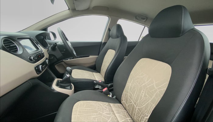2019 Hyundai Grand i10 ASTA 1.2 VTVT, Petrol, Manual, 21,238 km, Right Side Front Door Cabin