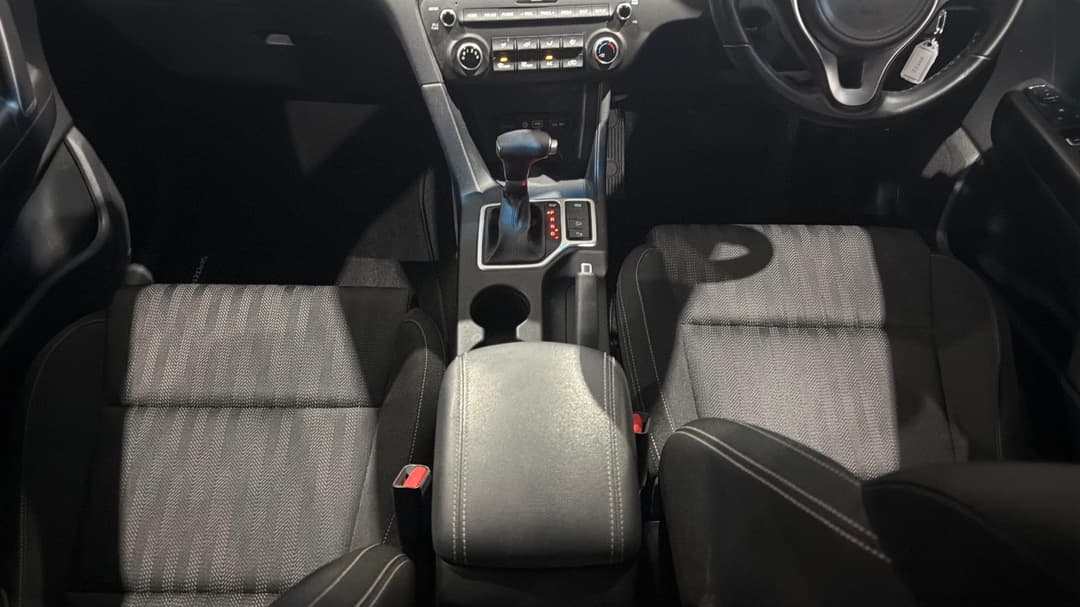 2017 Kia Sportage Si (FWD), Automatic, 120522 km, Center Console