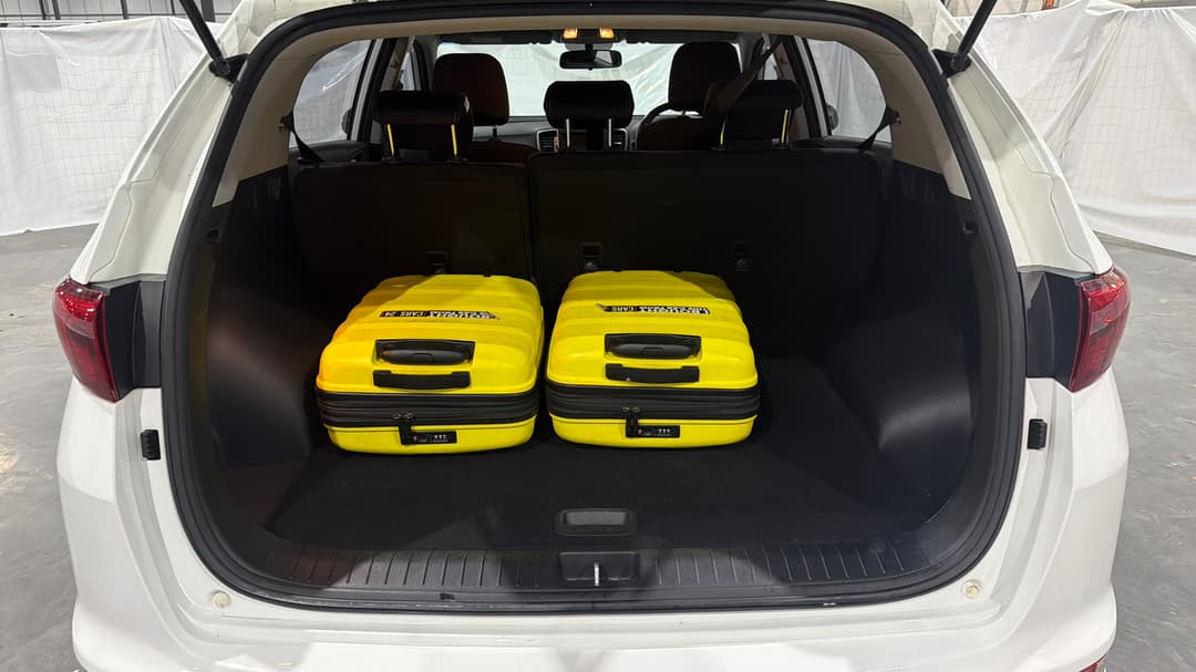 2017 Kia Sportage Si (FWD), Automatic, 120522 km, Boot Inside View with Luggage