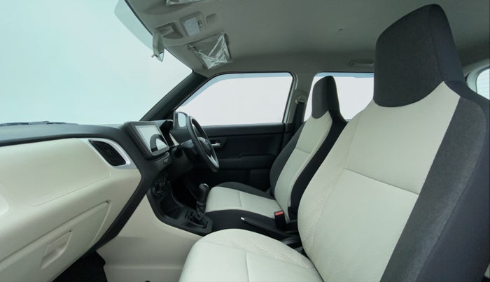 2022 Maruti New Wagon-R ZXI + 1.2, Petrol, Manual, 5,530 km, Right Side Front Door Cabin