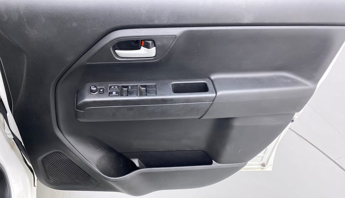 2022 Maruti New Wagon-R ZXI + 1.2, Petrol, Manual, 5,530 km, Driver Side Door Panels Control