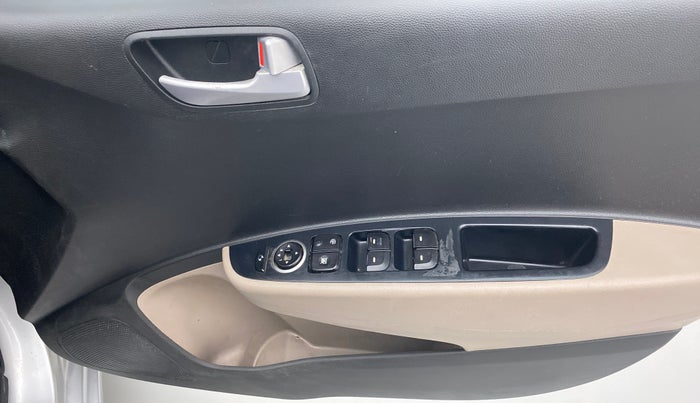 2017 Hyundai Grand i10 SPORTZ (O) 1.2 KAPPA VTVT, Petrol, Manual, 51,971 km, Driver Side Door Panels Control