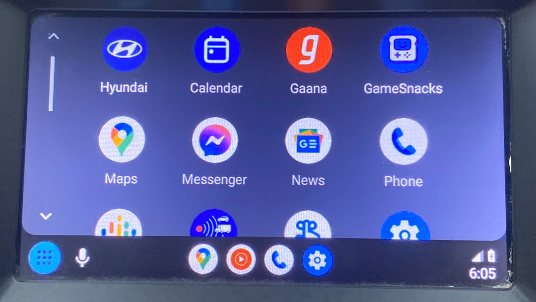 Apple CarPlay and Android Auto