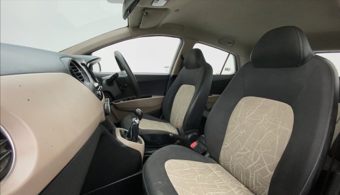 2017 Hyundai Grand i10 SPORTZ (O) 1.2 KAPPA VTVT, Petrol, Manual, 51,971 km, Right Side Front Door Cabin