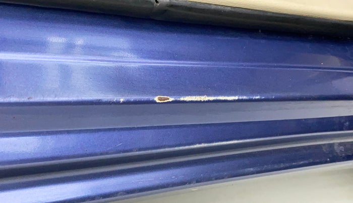 2018 Maruti Dzire ZDI AMT, Diesel, Automatic, 76,876 km, Right running board - Minor scratches