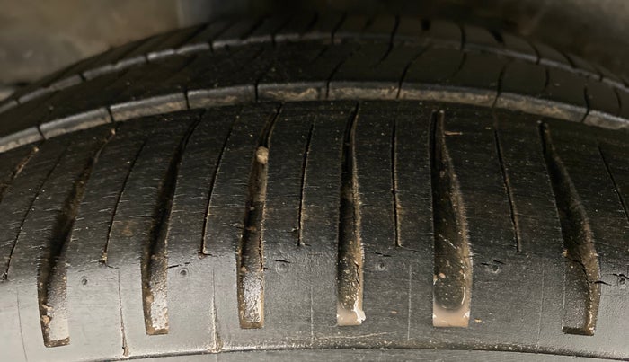 2015 Honda City VX MT PETROL, Petrol, Manual, 61,656 km, Right Rear Tyre Tread
