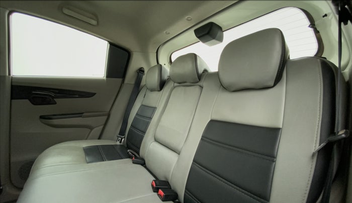 2016 Mahindra Kuv100 K8 6 STR, Petrol, Manual, 28,850 km, Right Side Rear Door Cabin