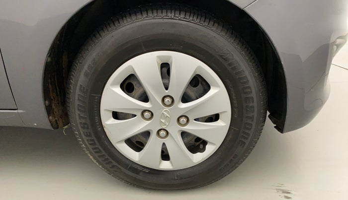 2011 Hyundai i10 MAGNA 1.1, Petrol, Manual, 43,300 km, Right Front Wheel