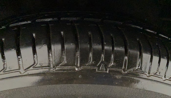 2011 Hyundai i10 MAGNA 1.1, Petrol, Manual, 43,300 km, Left Rear Tyre Tread