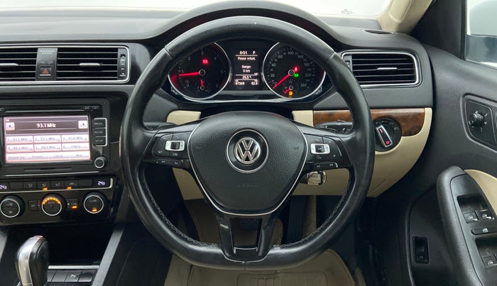 2015 Volkswagen Jetta HIGHLINE TDI AT, Diesel, Automatic, 97,503 km, Steering Wheel Close Up
