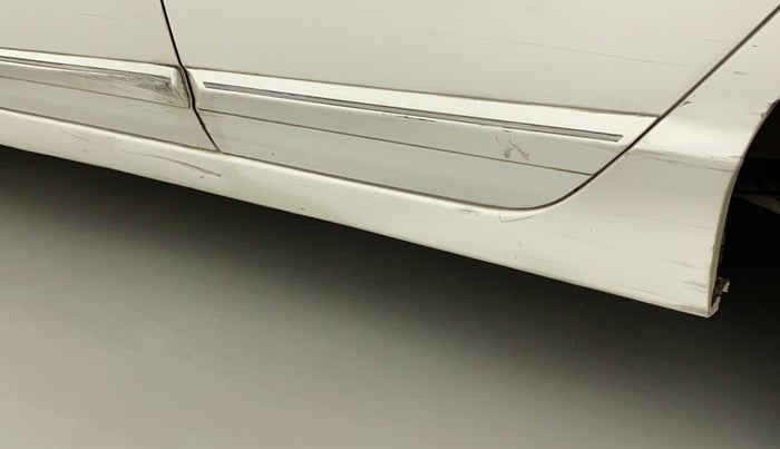 2010 Honda Civic 1.8L I-VTEC V MT, Petrol, Manual, 77,754 km, Left running board - Minor scratches