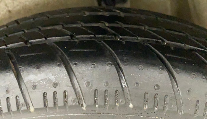 2016 Maruti Celerio VXI, Petrol, Manual, 59,472 km, Left Rear Tyre Tread