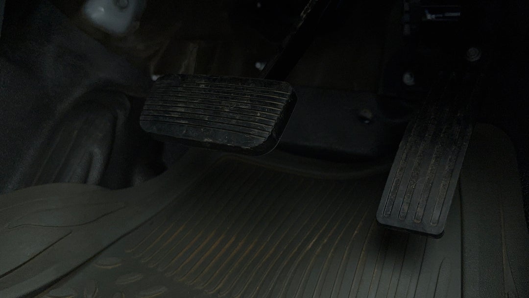 2016 Ford Ranger Xl 2.2 Hi-rider (4x2), Automatic, 32042 km, Pedals and Footmat