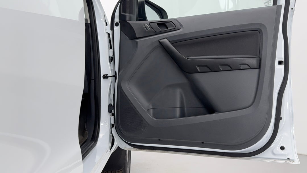 2016 Ford Ranger Xl 2.2 Hi-rider (4x2), Automatic, 32042 km, Speaker View