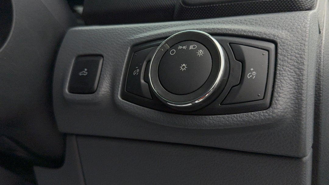 2016 Ford Ranger Xl 2.2 Hi-rider (4x2), Automatic, 32042 km, Utility Switches/Buttons