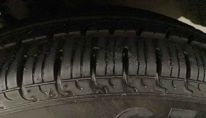2017 Datsun Redi Go T, Petrol, Manual, 7,946 km, Left Rear Tyre Tread