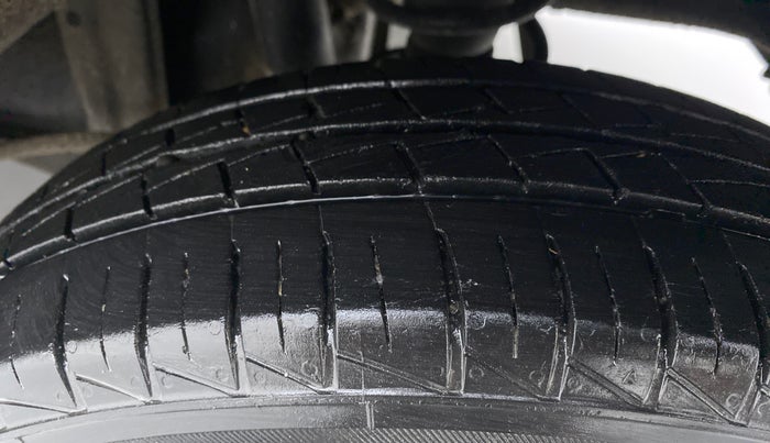 2019 Maruti Alto LXI, Petrol, Manual, 23,530 km, Left Rear Tyre Tread