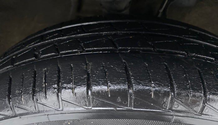 2019 Maruti Alto LXI, Petrol, Manual, 23,530 km, Right Front Tyre Tread