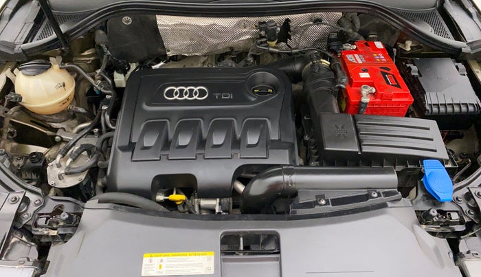 2013 Audi Q3 2.0 TDI QUATTRO, Diesel, Automatic, 67,051 km, Engine Bonet View
