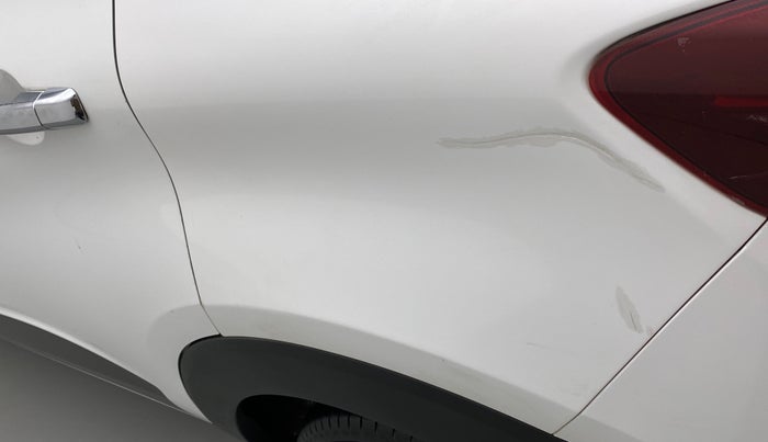 2019 Renault TRIBER RXZ, CNG, Manual, 52,229 km, Left quarter panel - Minor scratches