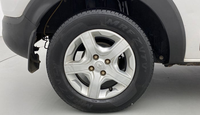 2019 Renault TRIBER RXZ, CNG, Manual, 52,229 km, Right Rear Wheel
