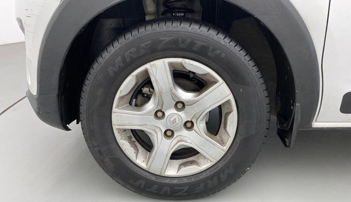 2019 Renault TRIBER RXZ, CNG, Manual, 52,229 km, Left Front Wheel