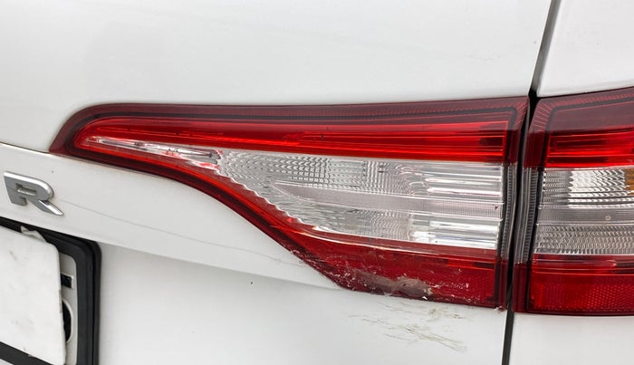 2019 Renault TRIBER RXZ, CNG, Manual, 52,229 km, Right tail light - Minor damage