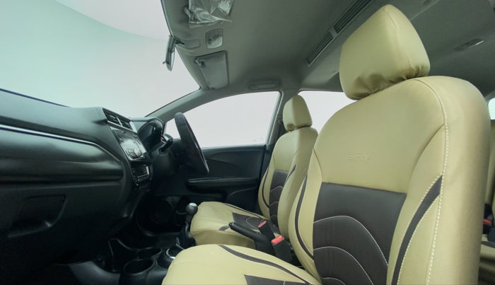 2017 Honda BR-V 1.5 i- DTEC S, Diesel, Manual, 1,34,813 km, Right Side Front Door Cabin