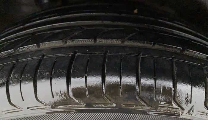 2012 Honda City V MT PETROL, Petrol, Manual, 87,436 km, Left Front Tyre Tread