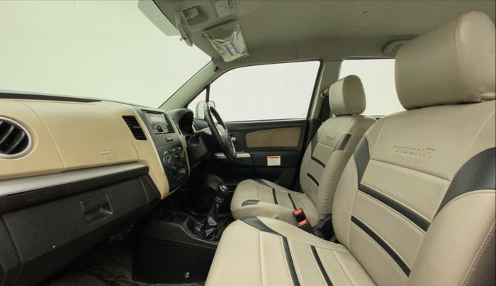 2017 Maruti Wagon R 1.0 LXI CNG, CNG, Manual, 45,186 km, Right Side Front Door Cabin