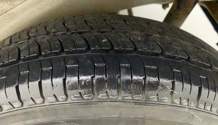 2017 Maruti Wagon R 1.0 LXI CNG, CNG, Manual, 45,186 km, Left Rear Tyre Tread
