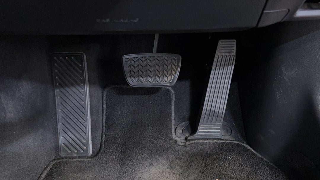 Pedals and Footmat