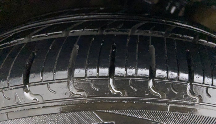 2019 Maruti Celerio VXI CNG D, CNG, Manual, 38,673 km, Right Rear Tyre Tread