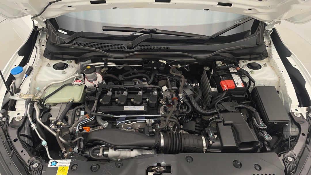 2017 Honda Civic Vti-l, Automatic, 88168 km, Open Bonnet (Engine)