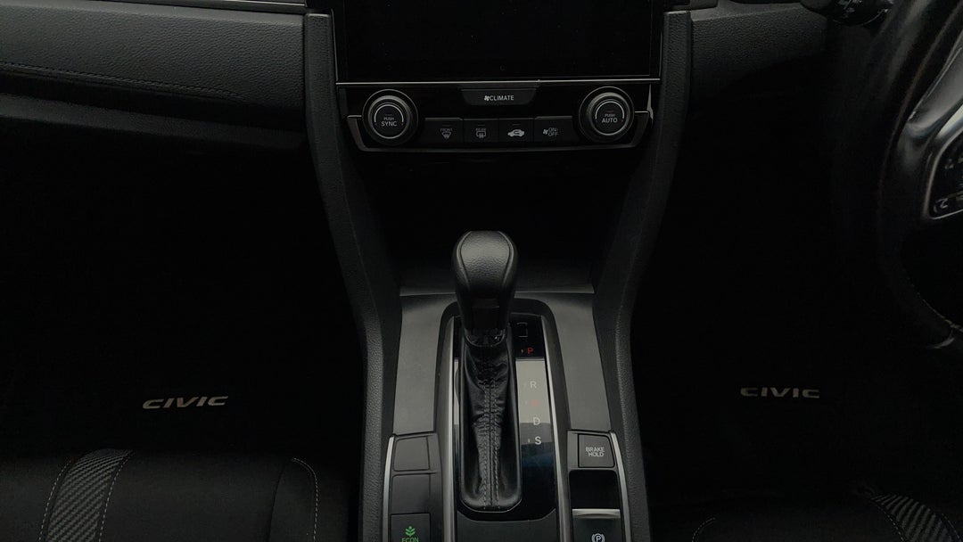 2017 Honda Civic Vti-l, Automatic, 88168 km, Gear Lever 