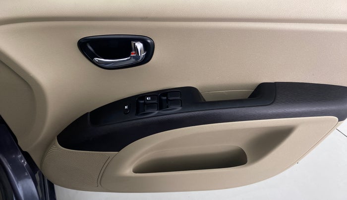 2014 Hyundai i10 SPORTZ 1.1 IRDE2, Petrol, Manual, 64,705 km, Driver Side Door Panels Control