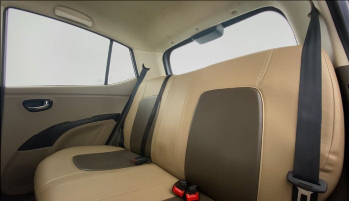 2014 Hyundai i10 SPORTZ 1.1 IRDE2, Petrol, Manual, 64,705 km, Right Side Rear Door Cabin