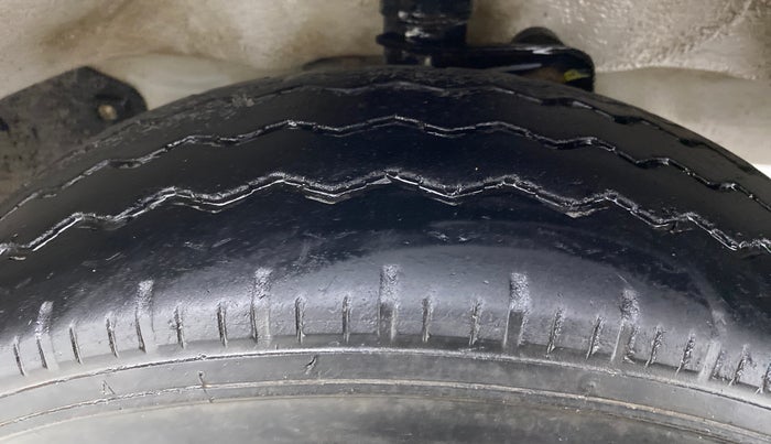 2019 Maruti Eeco 5 STR WITH AC PLUSHTR, Petrol, Manual, 31,139 km, Right Front Tyre Tread