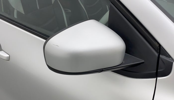 2019 Renault TRIBER RXZ, Petrol, Manual, 53,467 km, Right rear-view mirror - Slight misalignment