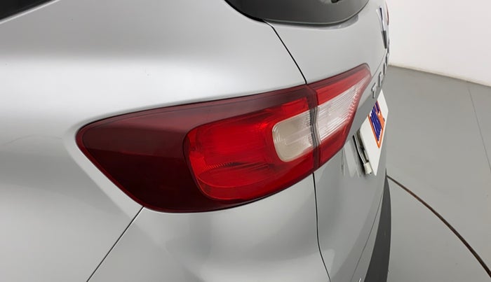 2019 Renault TRIBER RXZ, Petrol, Manual, 53,467 km, Left tail light - Faded