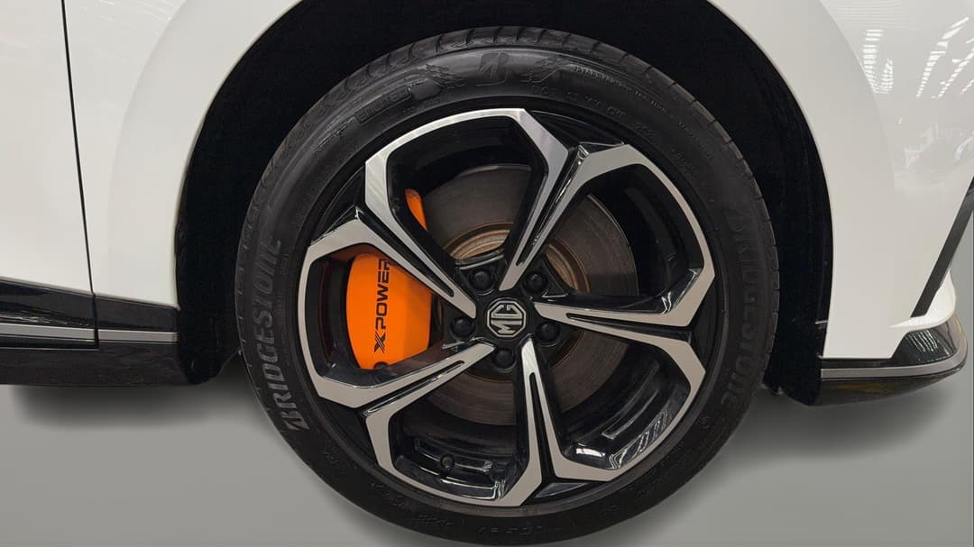 2023 MG Mg4 Xpower, Automatic, 43199 km, Right Front Wheel