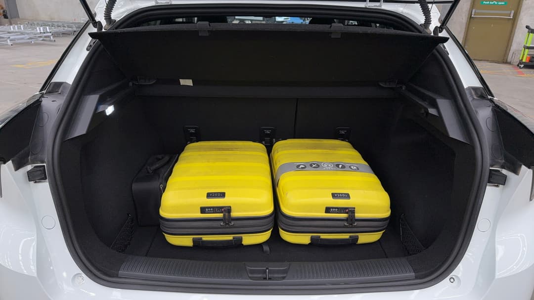 2023 MG Mg4 Xpower, Automatic, 43199 km, Boot Inside View with Luggage