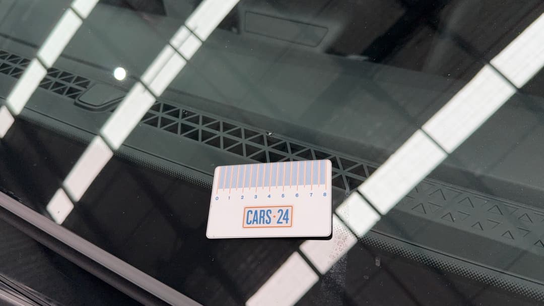 2023 MG Mg4 Xpower, Automatic, 43199 km, Windshield Front Chip