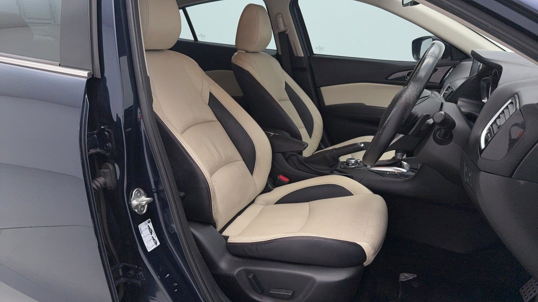 2016 Mazda 3 Sp25 Gt, Automatic, 111428 km, Right Side Front Door Cabin View