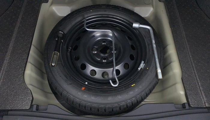 2021 Toyota YARIS G MT, Petrol, Manual, 13,568 km, Spare Tyre